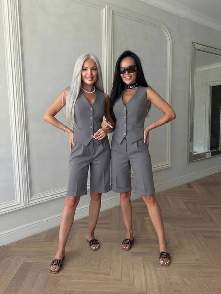 Костюм женский из костюмки с жилетом и шортами 42-44, 46-48, 50-52 (3цв) "TONI" недорого от прямого поставщика Sin1516-10483v фото