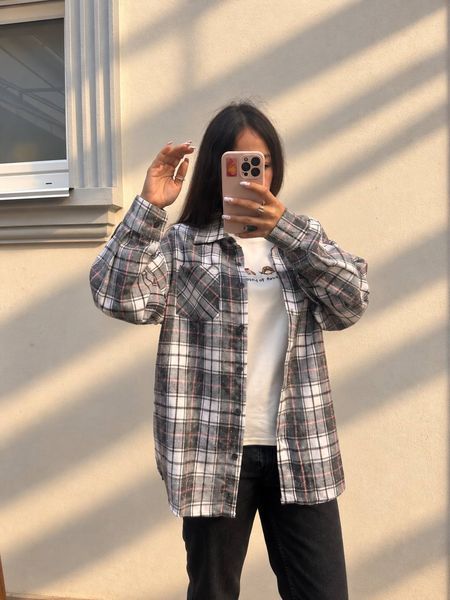 Стильная женская рубашка в клетку из фланели с деликатными камнями oversize (4цв) "ASPERAMO" недорого от прямого поставщика Rin1545-7101_пр_кл_сер_бел_чер_кр_v фото