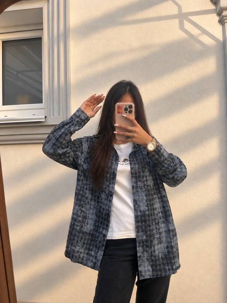 Стильная женская рубашка в клетку из фланели с деликатными камнями oversize (3цв) "ASPERAMO" недорого от прямого поставщика Rin1545-7101_пр_кл_синий_сер_бел_v фото