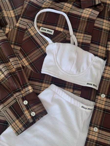 Рубашка в клетку универсальная из фланели женская miu miu - "MINIMAL" недорого от прямого поставщика RIN4956-604_кл_коричн_беж_MIUMIU_v фото