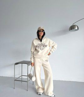 Костюм женский из трехнитки на флисе 42-46, 48-52 (5цв) "MERIART" недорого от прямого поставщика Av4922-175_надп_culture_v фото