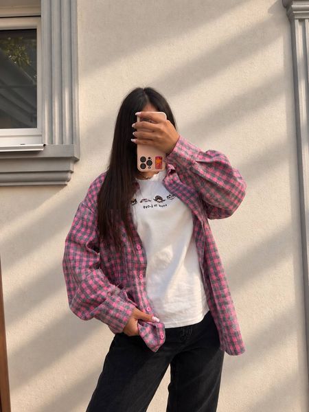 Стильная женская рубашка в клетку из фланели с деликатными камнями oversize (2цв) "ASPERAMO" недорого от прямого поставщика Rin1545-7101_пр_кл_роз_сер_v фото